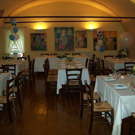 Gli Ulivi Bed and Breakfast Fosdinovo Esterno foto
